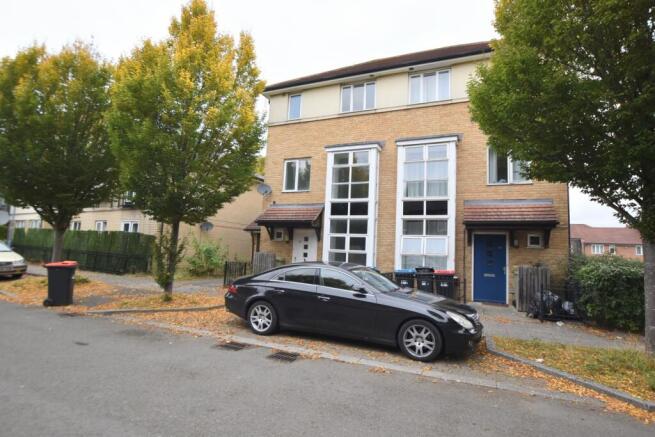 36 Radstock Crescent front 2