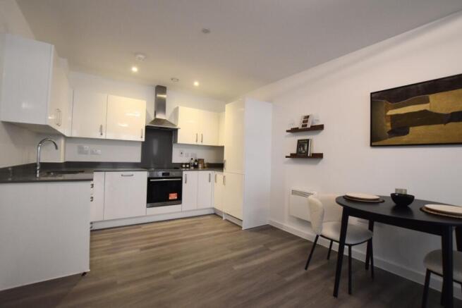 Flat 10 Grand Court dining