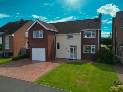 Cheviot Road, Hazel Grove, Stockport, Cheshire, SK7 5BH
