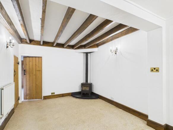 CAM05672G0-PR0082-STILL004