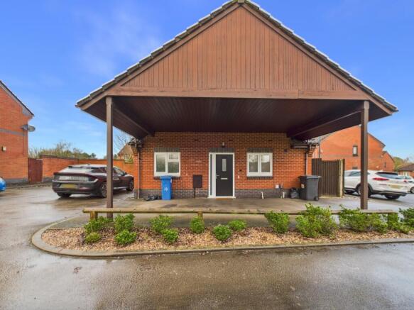 CAM01786G0-PR0068-STILL003