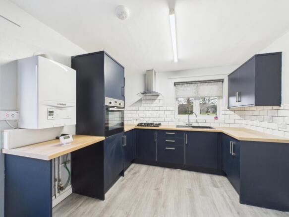 CAM01786G0-PR0068-STILL012