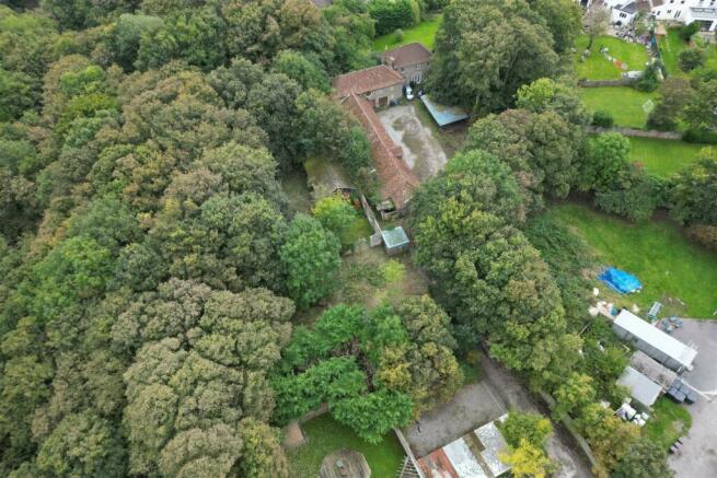 Coach House & Garages @ Wick Road, Brislington, Br