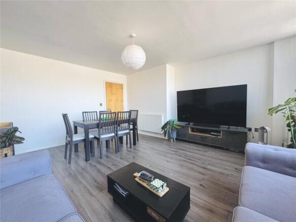 Lounge 2