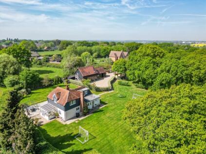 Park Lane, TOLLESHUNT KNIGHTS