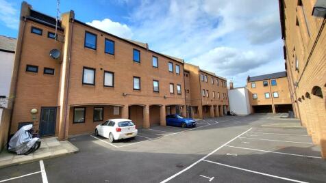 Lincoln Road, Peterborough, PE1