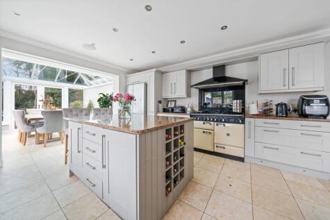 Glenmoor Road, West Parley, BH22