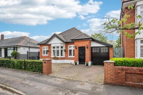 Twynham Avenue, Christchurch, BH23