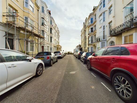 2 bedroom apartment for rent in Devonshire Place, Brighton, BN2