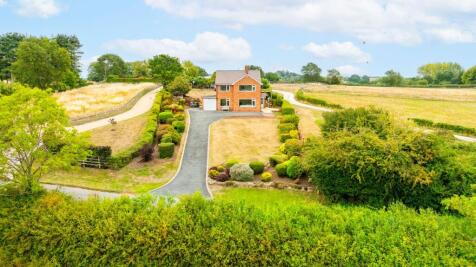 Evesham Road, Church Lench, WR11