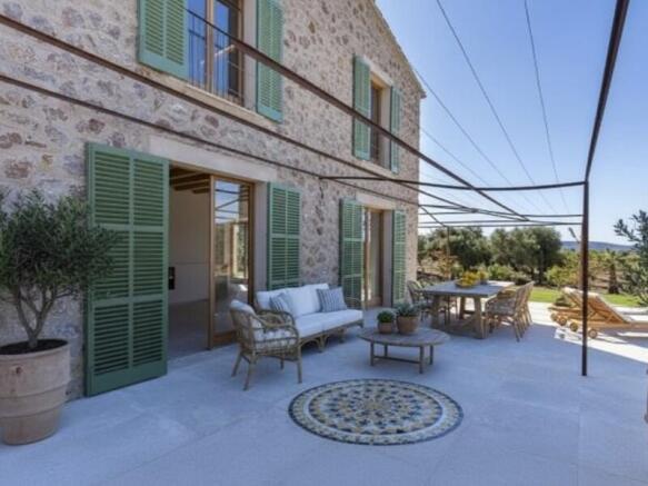 1000515484-enhanced-staging-exterior-mediterrean