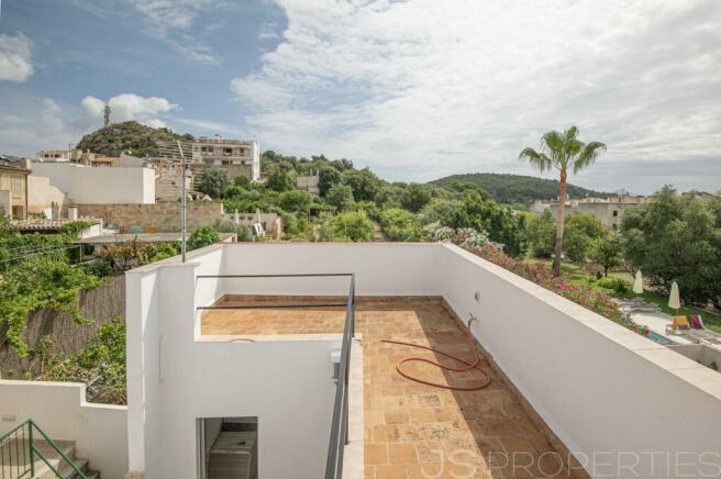 TOWNHOUSE FOR SALE IN THE HEART OF POLLENSA 
