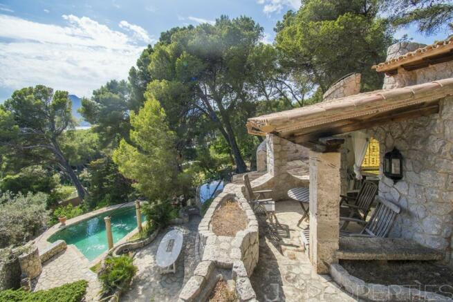 SPECTACULAR VILLA LOCATED IN FORMENTOR WITH AMAZING SEA VIEWS 