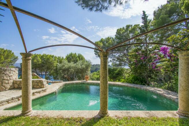 SPECTACULAR VILLA LOCATED IN FORMENTOR WITH AMAZING SEA VIEWS 