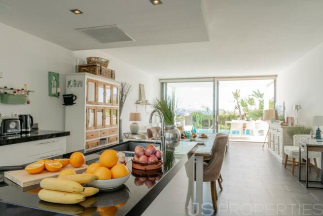 Fantastic house with perfect sea views and rental license in Alcanada