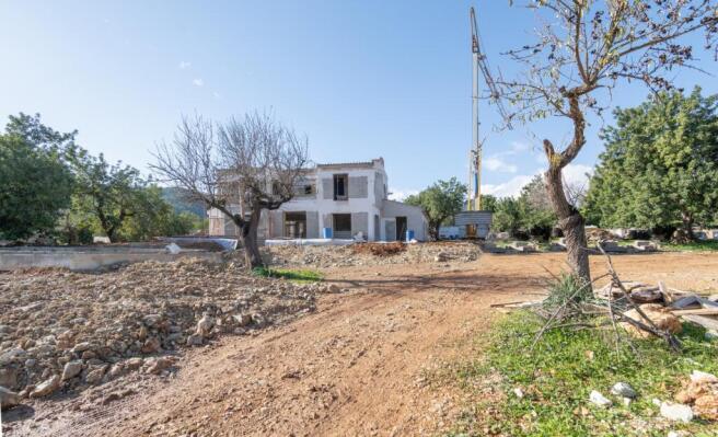 NEWLY BUILT MODERN VILLA IN UNIQUE LOCATION OF SELVA 