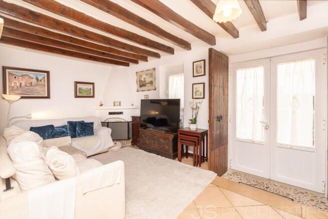 Charming Townhouse in Central Pollensa with Spacious Terraces