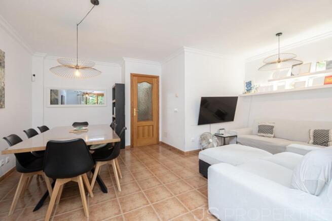 Beautiful Townhouse in Gotmar with Great Potential for Sale