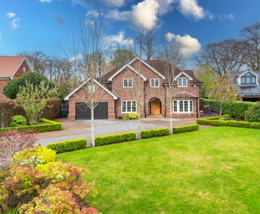 Five Bedroom Detached