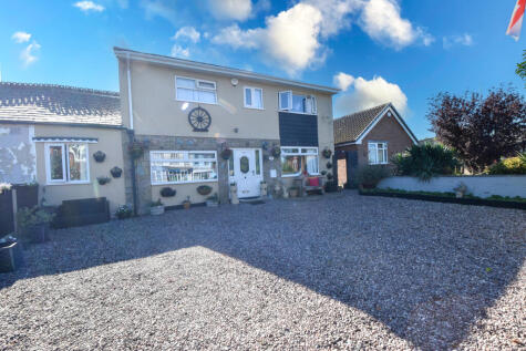 Irlam Road, Flixton, M41