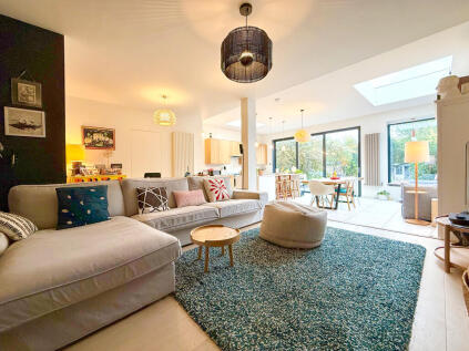 Roseneath Road, Urmston, M41