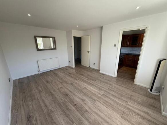Lounge 2.jpg