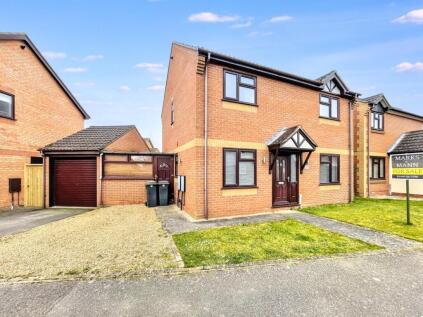 Thackeray Grove, Stowmarket, IP14