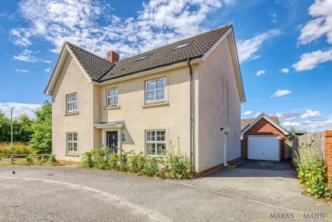 Lapwing Grove, Stowmarket, IP14