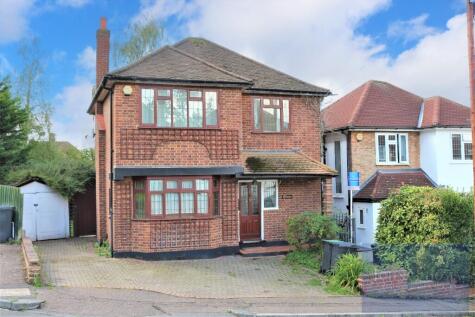 Dacre Close, Chigwell, Essex, IG7