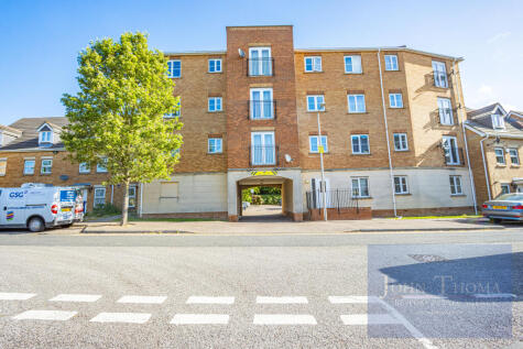 Windermere Avenue, Purfleet On Thames, RM19