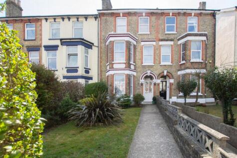 Folkestone Road, Dover, CT17