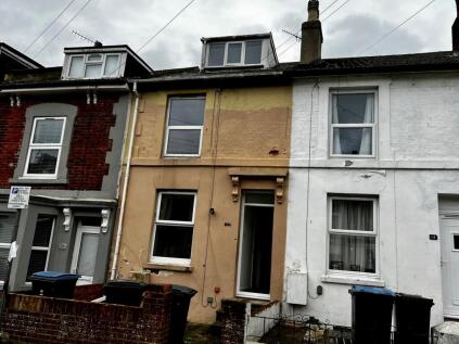 Wood Street, Dover, CT16