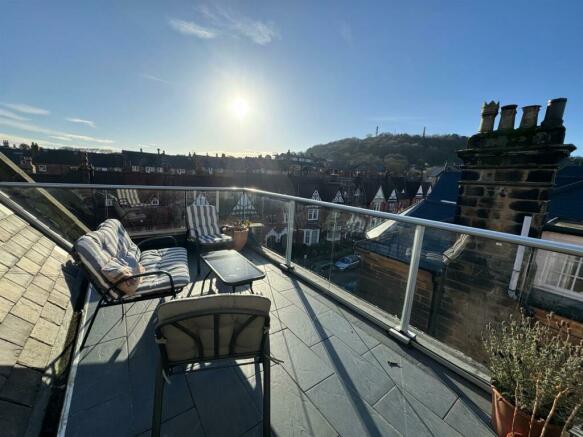 Roof terrace 2.jpg