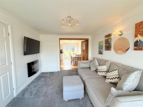 lounge to dining room.jpg