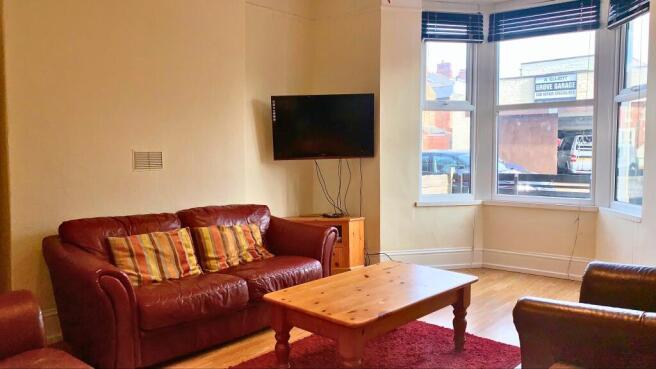 Lounge 1