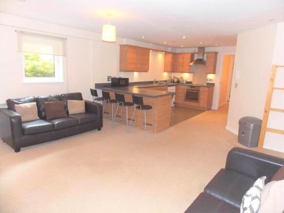 Lounge Kitchen