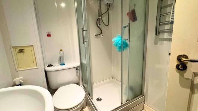 3 bedroom flat newca
