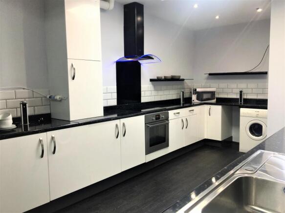 kitchen 7 bed newcas
