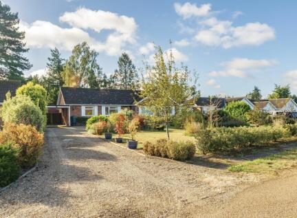 Summer Drive, Hoveton