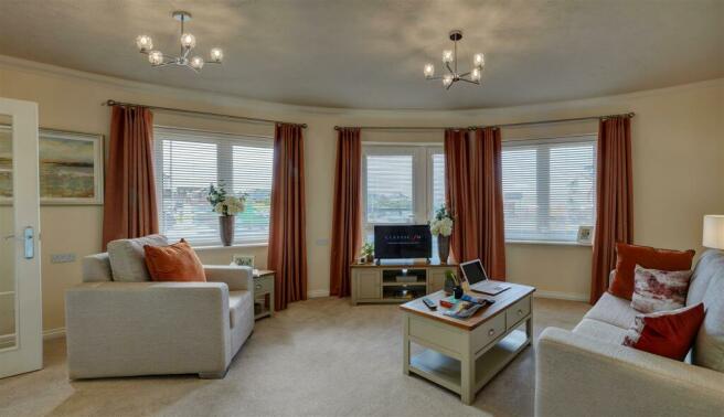 CRL_Neville Lodge_No5_Livingroom_Panorama 2.jpg