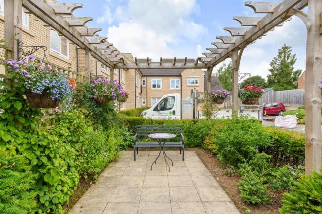 Outdoor Patio 2.JPG