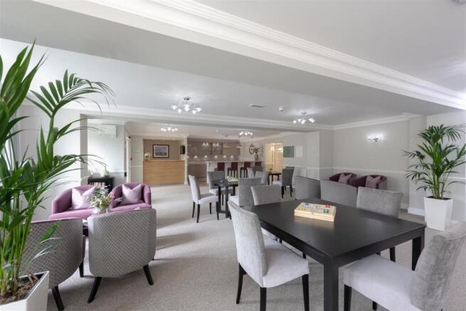Owners Lounge 2.jpg
