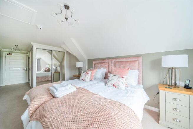 Owners Guest Suite (2).jpg