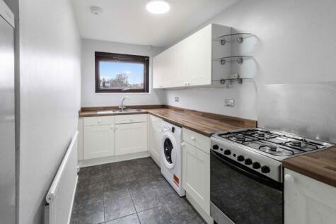 Churchfields, London, E18