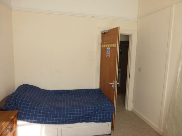 1 Bedroom Flat To Rent In Duffryn Street Ferndale Cf43