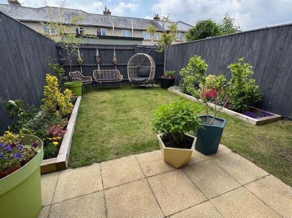 garden 2.jpg