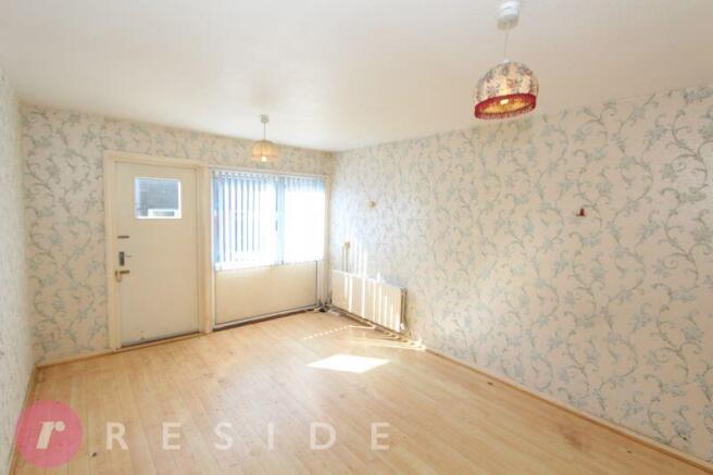 Lounge / Dining Area