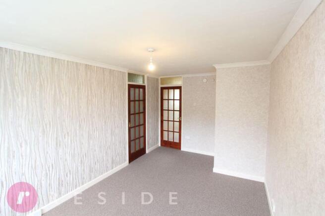 Lounge/Dining Area