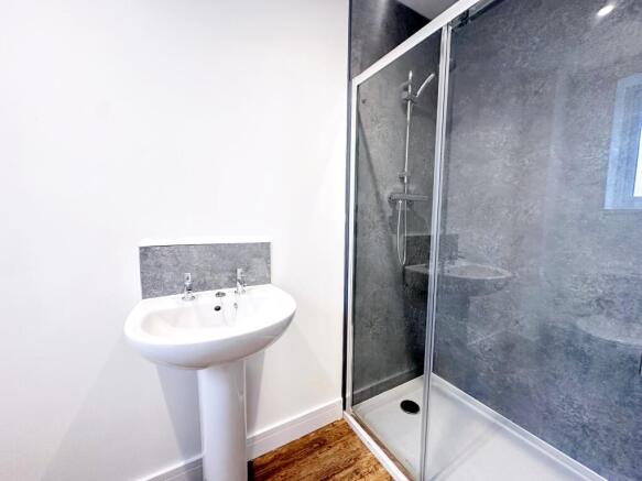 En-suite Bathroom