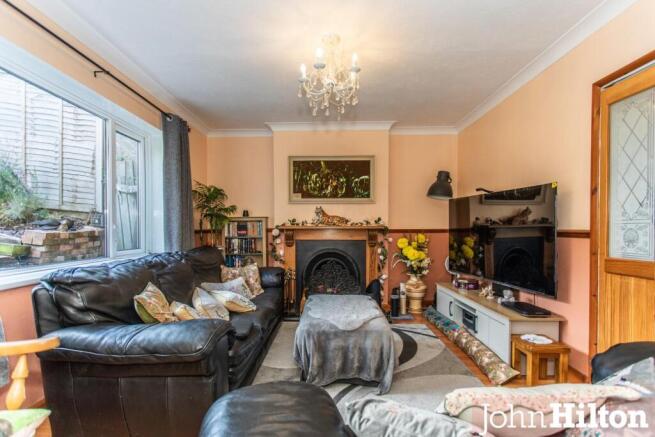 Rotherfield Crescent-35.jpg